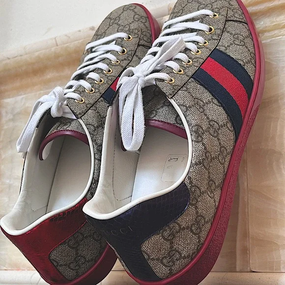 GUCCI Men's Ace GG Supreme sneaker